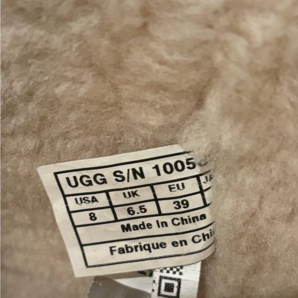 Ugg chestnut color boots size 8. Some wear you can see in pictures. - Picture 8 of 9